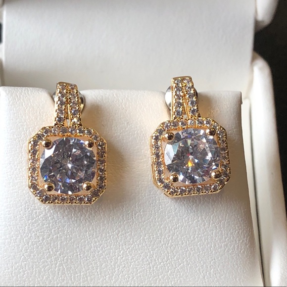 Studs Earrings AAAAA cz Sterling Silver - Picture 3 of 3